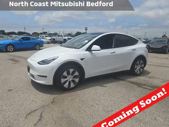 TESLA MODEL Y 2021 5YJYGDEE7MF266343 image